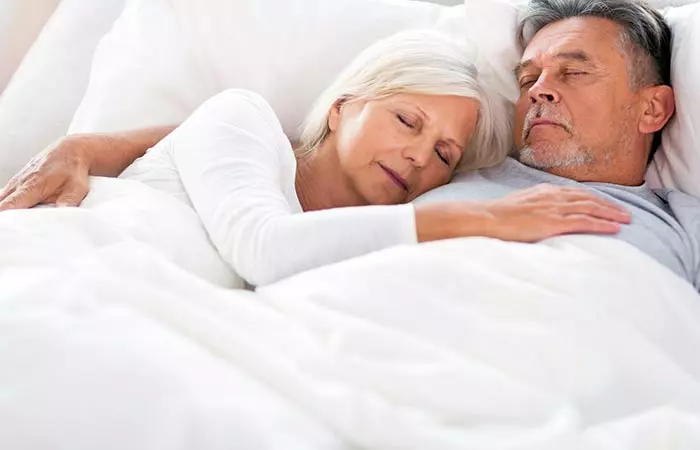 26 Types Of Couple s Sleeping Positions And What They Say About Your Relationship - 42