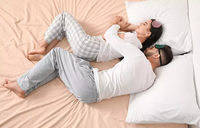 26 Types Of Couple s Sleeping Positions And What They Say About Your Relationship - 39