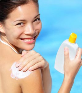 13 Best Sunscreens Without Oxybenzone...