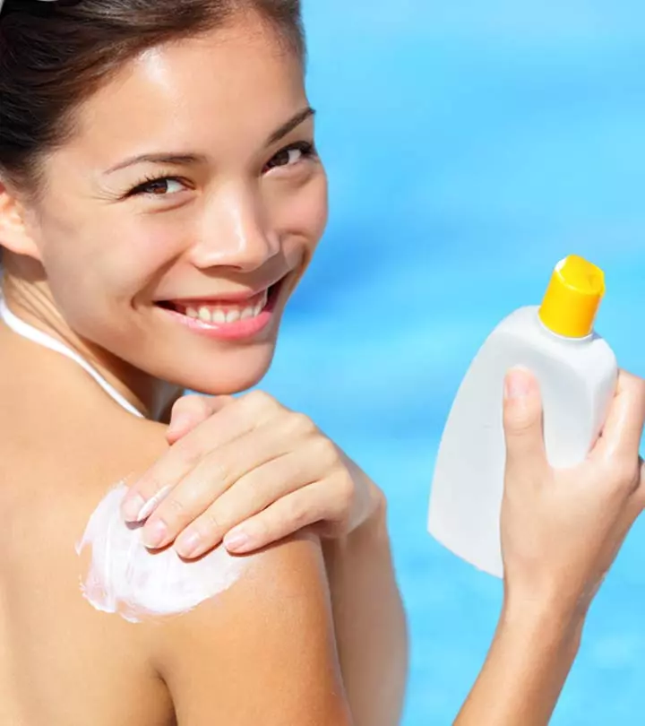 Protect your skin from the harsh rays of sun and combat redness, irritation, and sunburn.