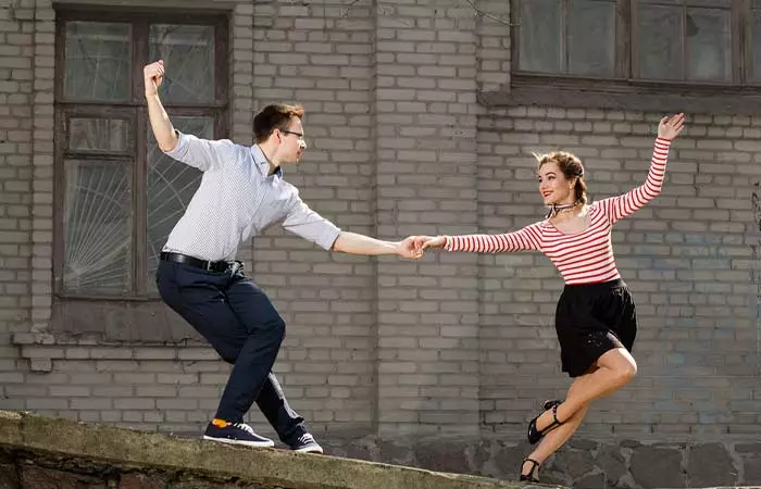 Join swing dance classes a date idea for couples