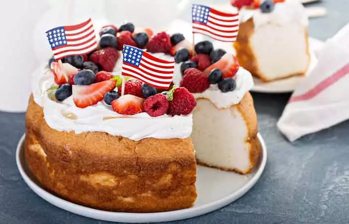 Angel Food Cake With Whipped Cream And Fresh Berries