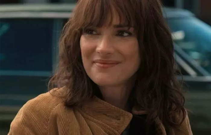 Joyce Byers In Stranger Things (Netflix)