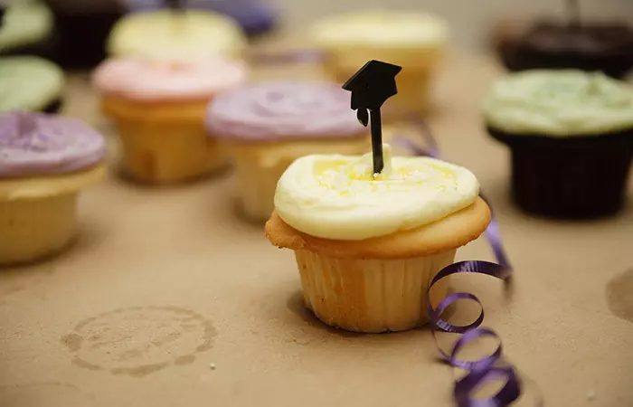 Singular Graduation Cupcake