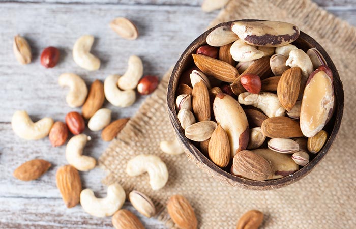 Nuts are a healthy snacking option