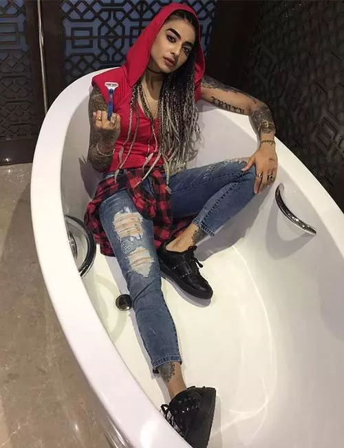 Bani J