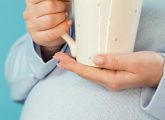 प्रेगनेंसी में चाय पीना चाहिए या नहीं? - Chai During Pregnancy In Hindi