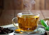 हर्बल टी पीने के 12 फायदे और नुकसान - Herbal Tea Benefits and Side ...