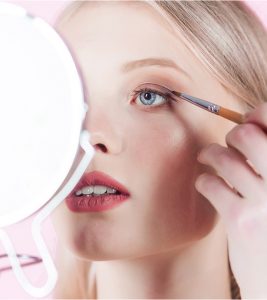 10 Best Hypoallergenic Eyeshadows For...