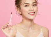 13 Best Non-Sticky Lip Glosses For Pretty Lips In 2022