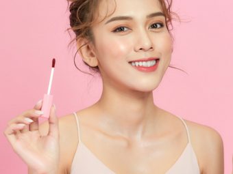 13 Best Non-Sticky Lip Glosses For Pretty, Glittery Lips In 2021!