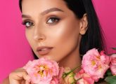 10 Best Pink Highlighters To Make Your Face Glow - 2023