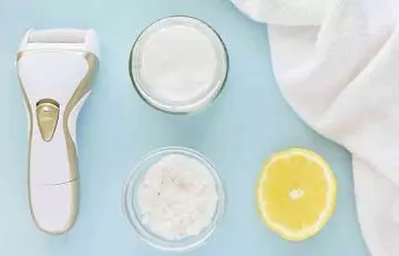Natural ingredients and tools for foot exfoliation