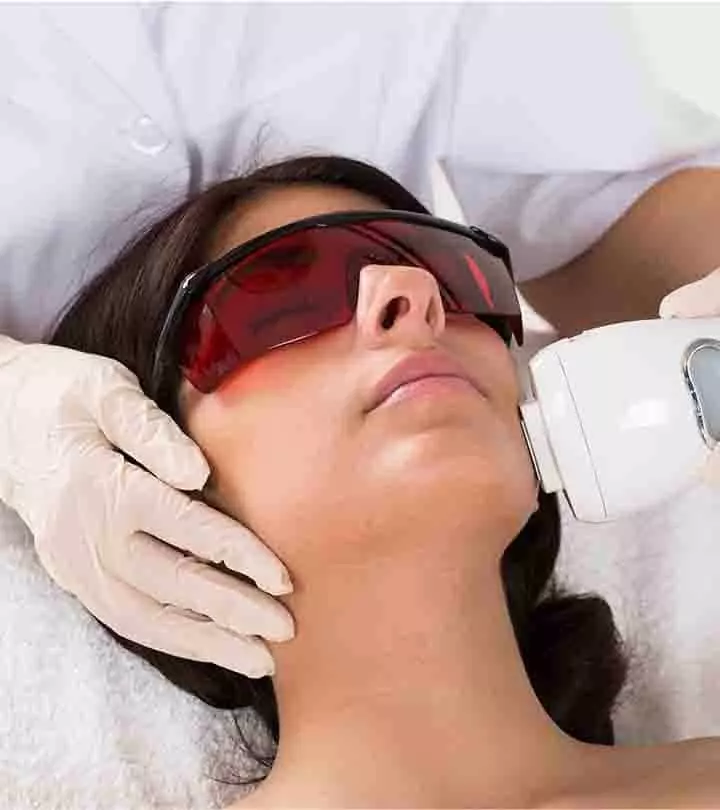 Women getting laser skin tightening treatment