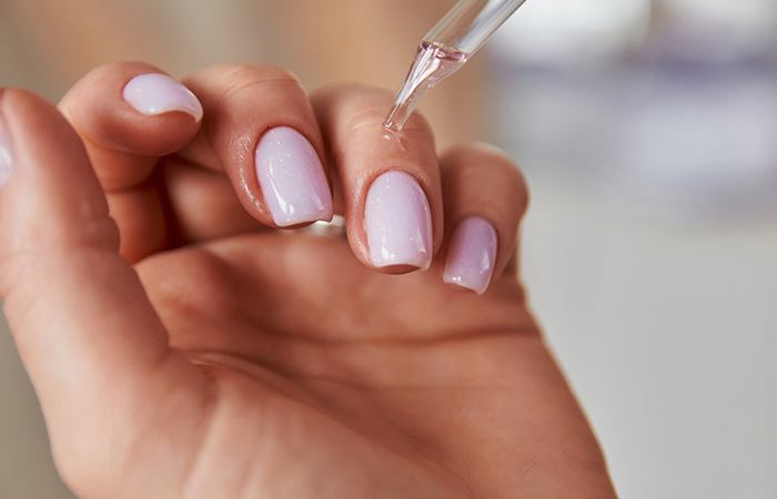 Baby oil can be used in manicure