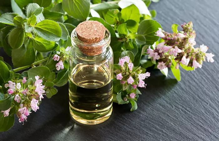 Oregano essential oil for skin tags