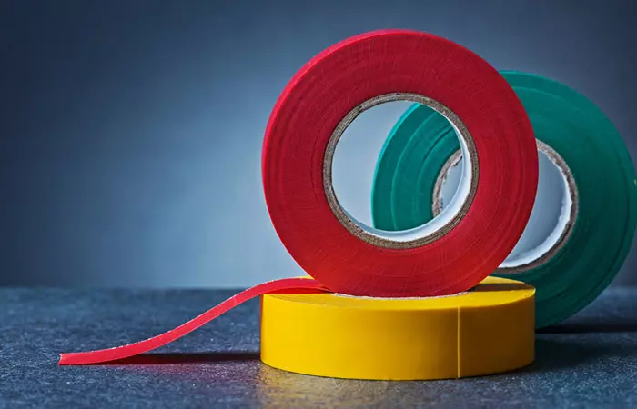 Multicolored tapes to remove fiberglass