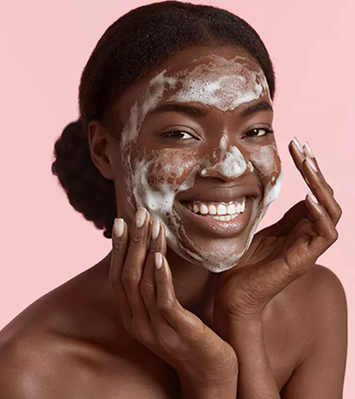 Say goodbye to breakouts and get clear skin by purifying your pores from deep within.