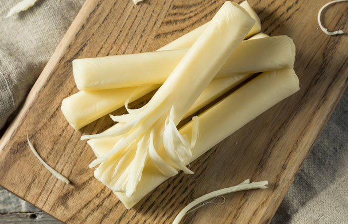 String cheese with dipping sauce keto diet snack