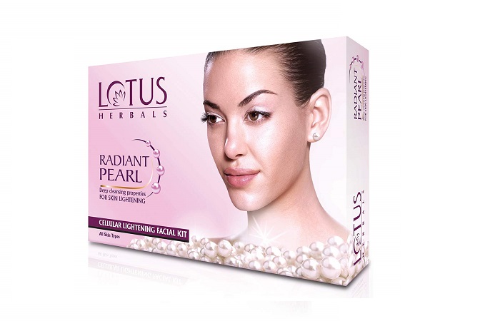 Best For Skin Brightening Lotus Herbals Radiant Pearl Cellular Lightening Facial Kit