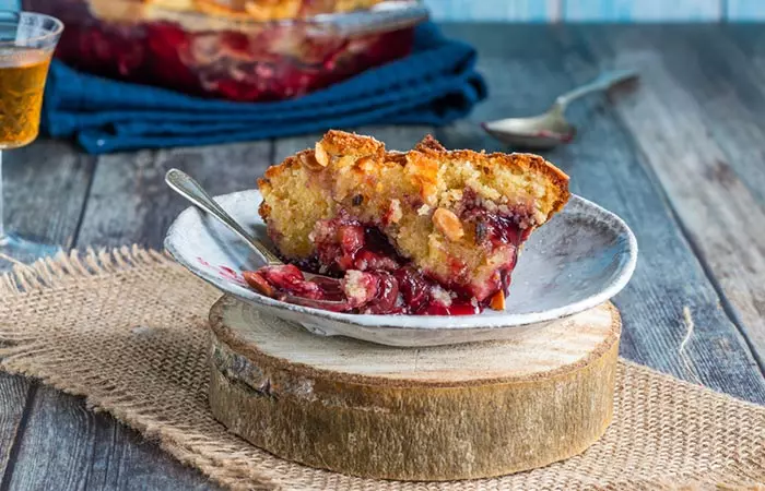 Cherry pudding cake