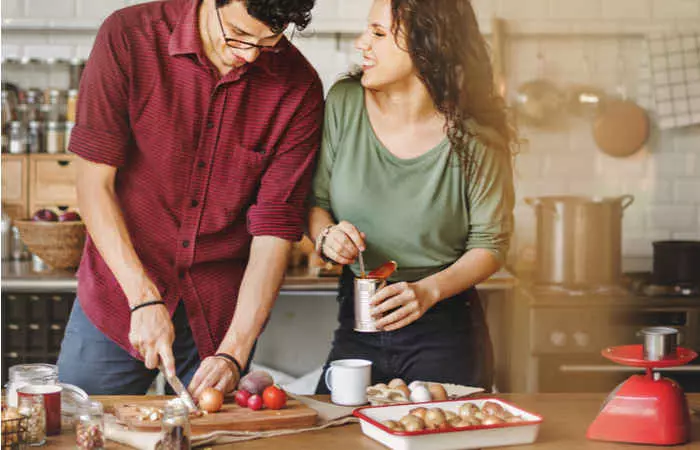 Cook together as a hobby for couples
