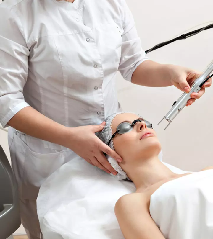 Women getting Fraxel laser treatment