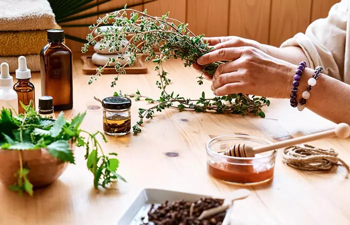 How to use herbs for acne