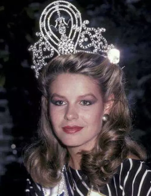 Lorraine Downes From New Zealand