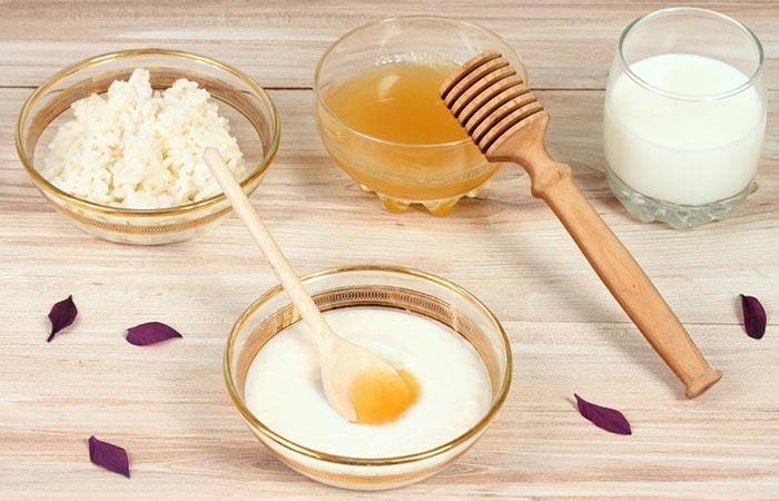 Milk cream and honey for DIY face mask