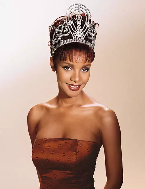 Mpule Kwelagobe From Botswana