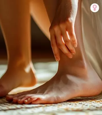 You can deal with flaking skin on the feet efficiently with a few treatments.