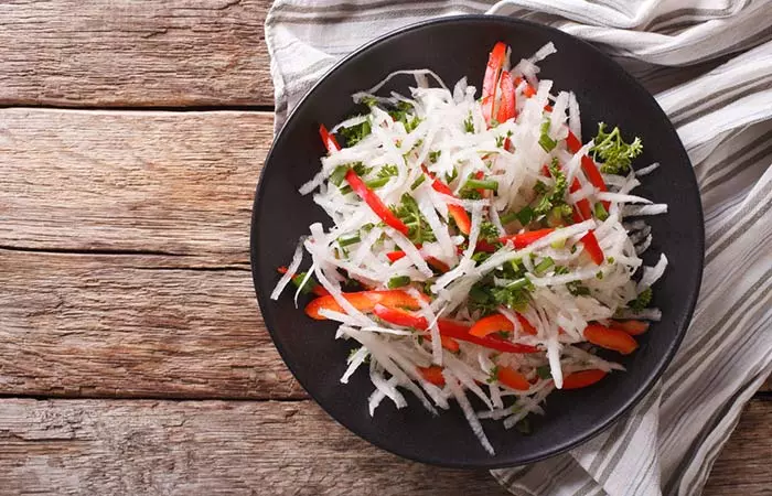 Tangy daikon radish salad