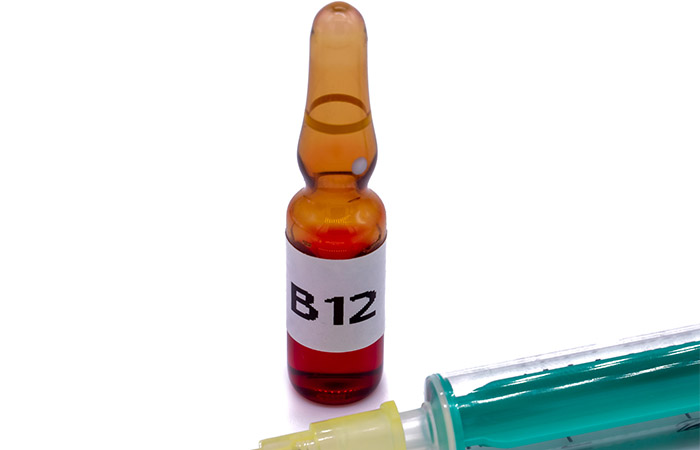 Regular B12 ampoule with syringe