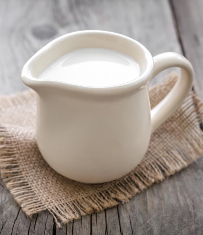 क्या दूध गर्म पीना चाहिए या ठंडा? Which Milk is Better, Hot or Cold?