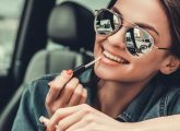 11 Best Natural Lip Glosses For Glittery & Shiny Lips - 2022