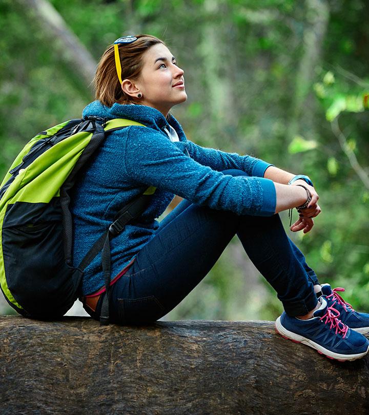 Wearing Hiking Pants Vs Leggings on a Hike