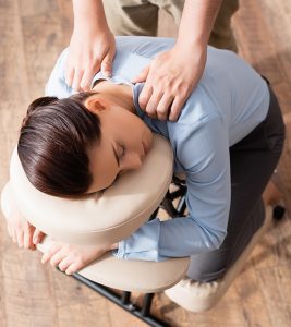 10 Best Portable Massage Chairs In 2021 For A Healing Experience