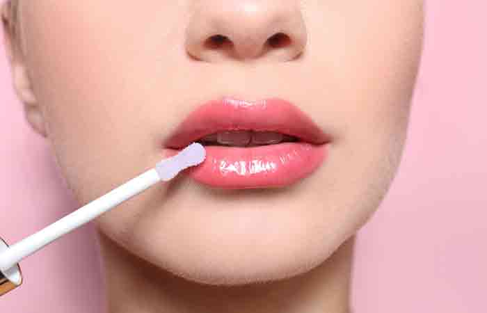 Wear a pink lip gloss to create the soft girl look