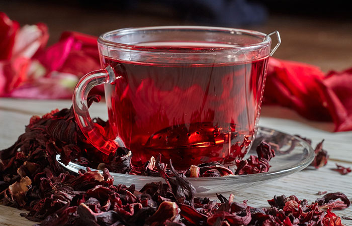 Hibiscus tea for glowing skin