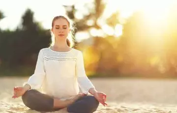 How to be happy be with yourself and meditate regularly