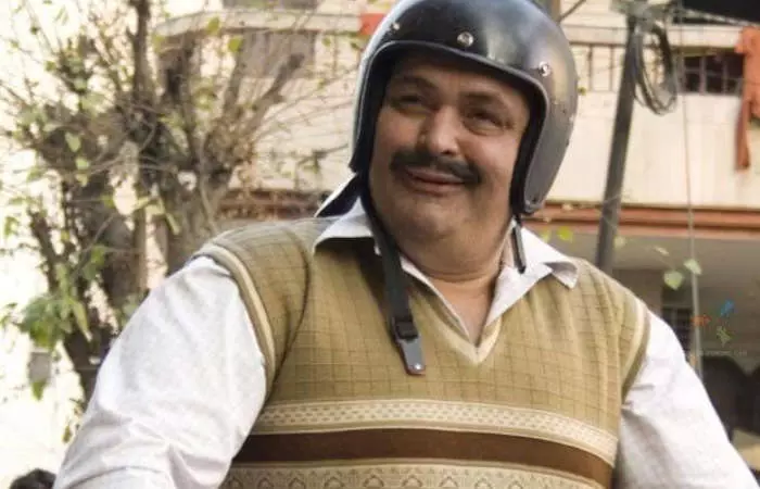 Rishi Kapoor As Santosh Duggal In Do Dooni Chaar