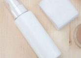 Setting Spray Vs. Setting Powder: Know When To Use Them