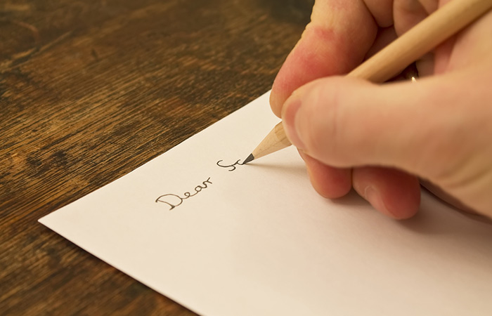How to write a sincere apology letter to a friend