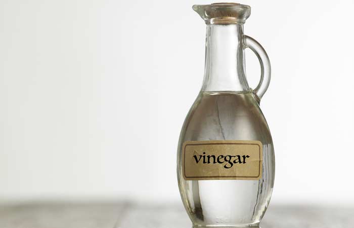 Wipe Your Bare Nails With White Vinegar