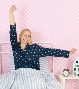 13 Best Menopause Pajamas To Banish N...