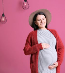 13 Plush And Functional Maternity Robes To Conceal Your Bump