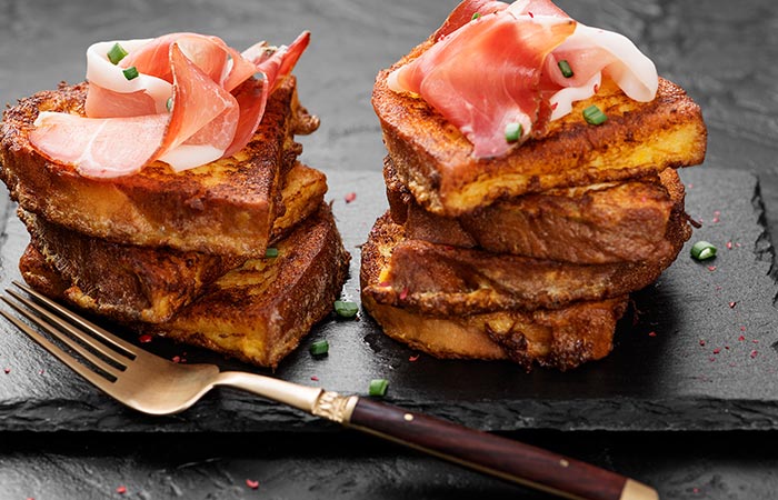 8.-Bacon-Stuffed-French-Toast