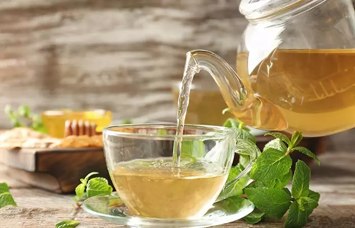 How-To-Prepare-Lemon-Balm-Tea