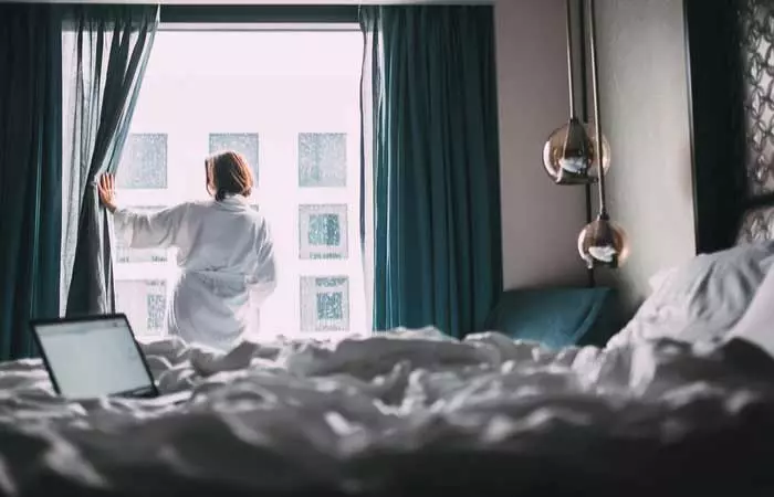 Make-Sure-That-Your-Room-Is-Well-Lit-With-Natural-Light